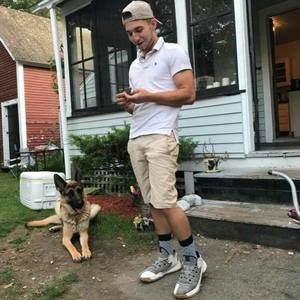 Meet your Posher, Devin